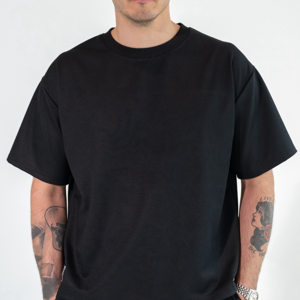 DISRPT. VERB BLACK BOXY TEE