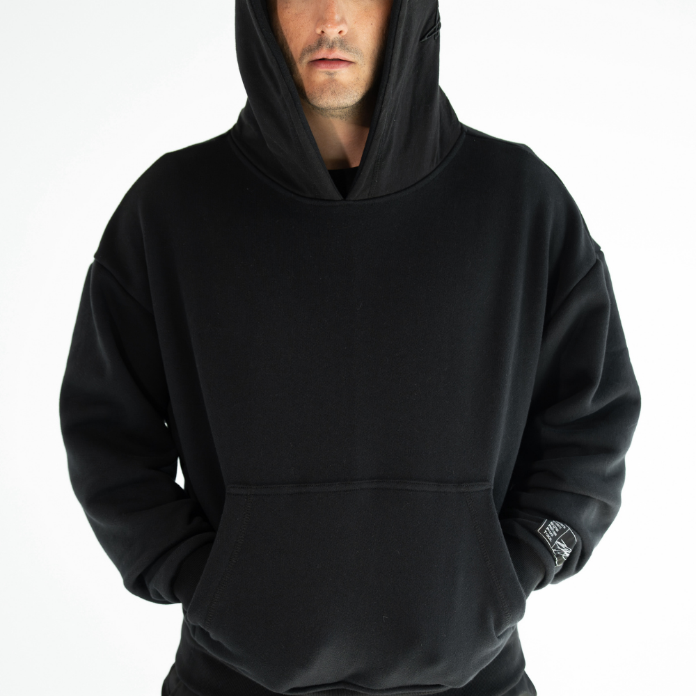 SIGNATURE HOODIE